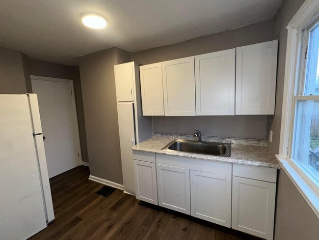 Photo - 1352 E 25th Ave