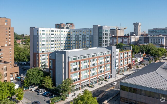 Aspen Heights Towson- Student Housing - Aspen Heights Towson- Student Housing Apartments