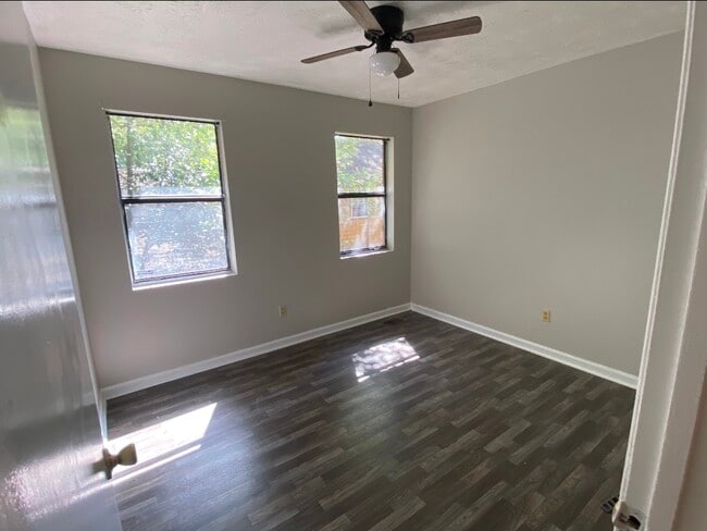 Photo - 729 Butler St