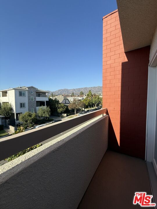 Photo - 310 E Providencia Ave Unit 202