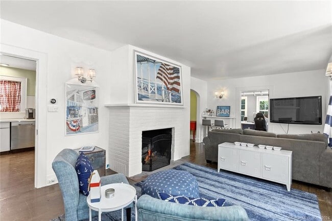 61 Hillandale Rd