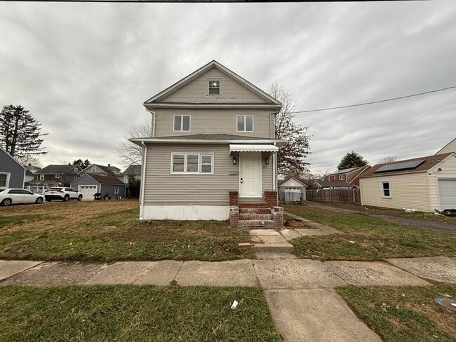 Photo - 255 N 1st Ave