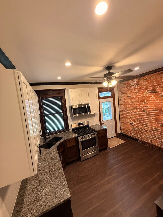 Photo - 1520 Bryden Rd