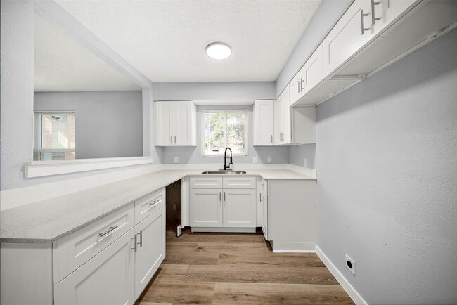 Building Photo - 16415 Woodrow St Unit 24