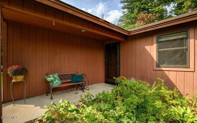 Photo - 24 Thimbleberry Rd