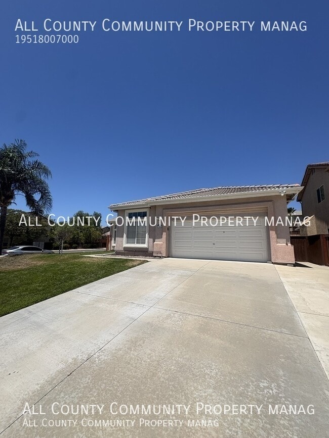 Photo - 39560 Bonaire Way