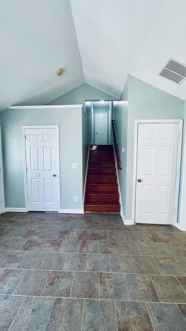 Photo - 742 Shoal Cir Casa