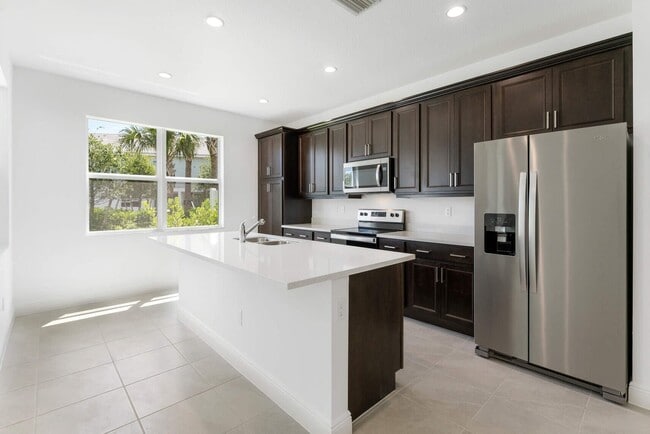 Photo - 552 Sanderling Cir