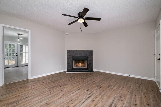 Photo - 6026 Olinda St