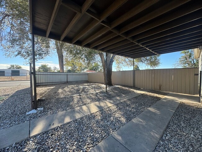 Photo - 1204 Beloit Dr