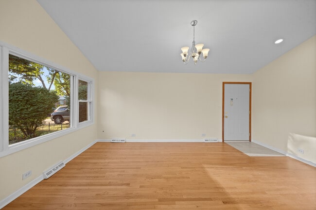 Photo - 9752 Tripp Ave