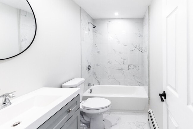 17 Bickerton St