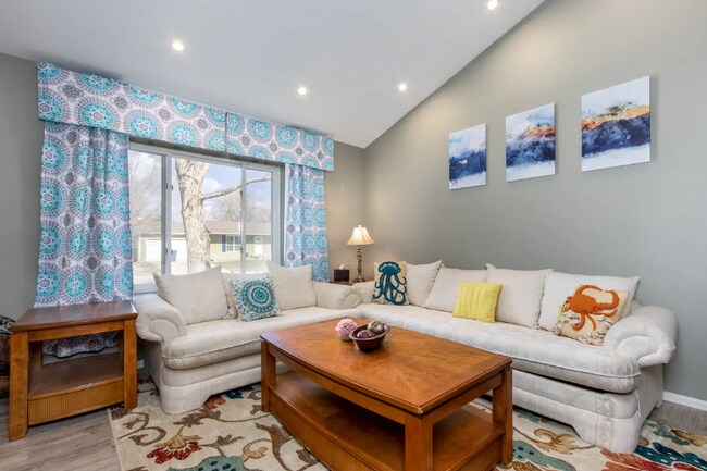 Photo - 8636 W Teton Ave Casa