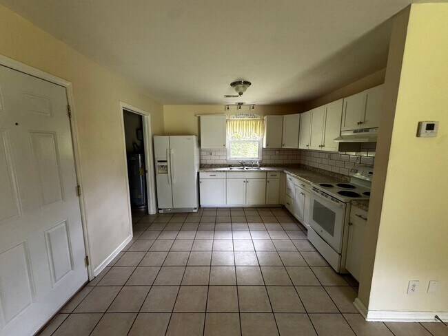 Photo - 2115 Cameo Dr Unidad 2115 Camero Drive,  1