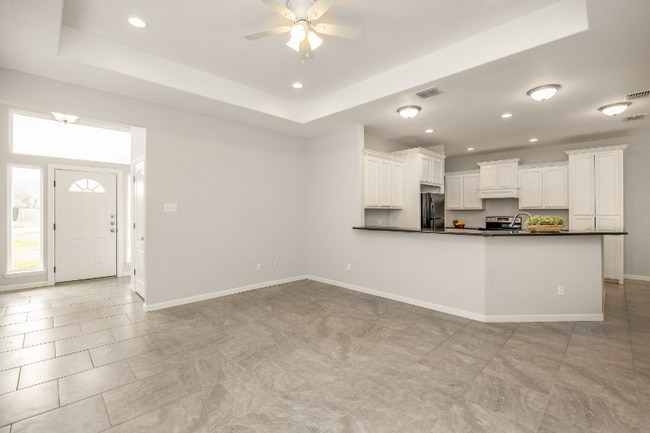 Photo - 1650 Clare Dr Unidad B