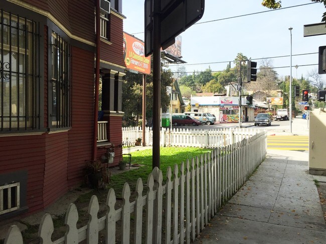 Photo - 232 N Avenue 54
