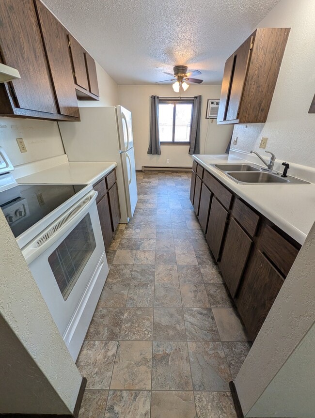 331 Fox Lake Ave Unit 16