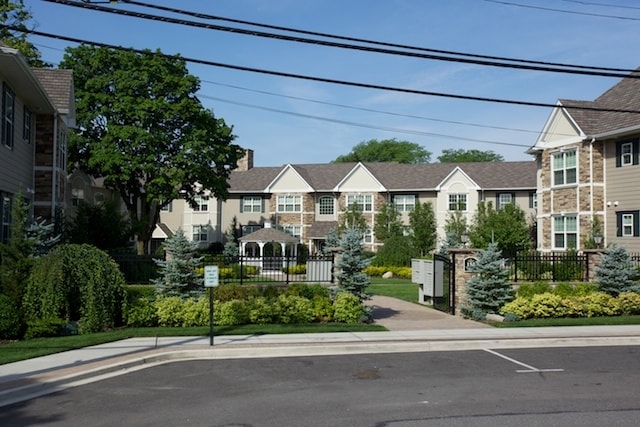 Fairfield Courtyard At Farmingdale