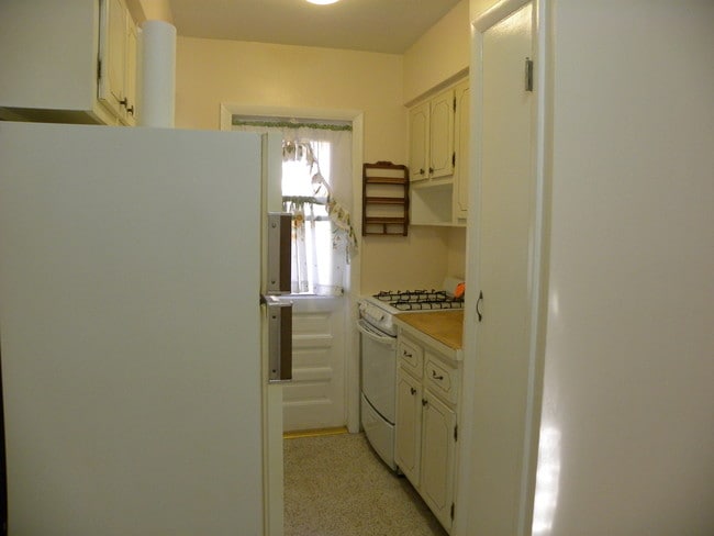 Photo - 1210 NE 110th St