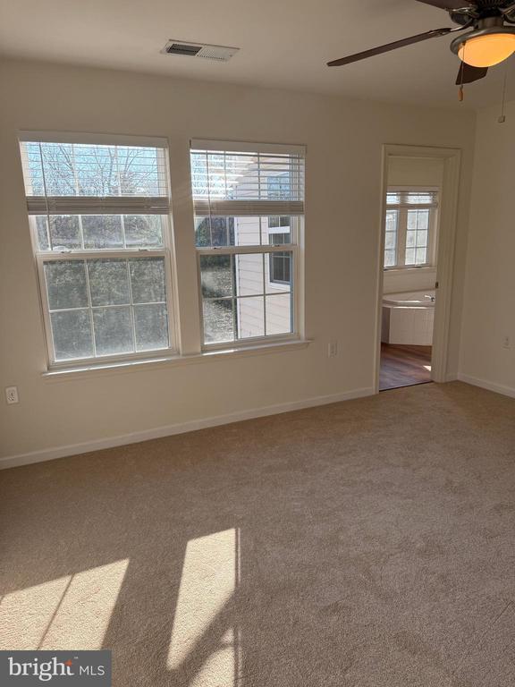 Photo - 120 Woodman Ct