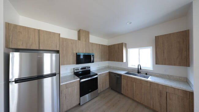 Photo - 2 Bed 2 Bath - Downtown Anacortes - NAS Whidbey - Island Hospital