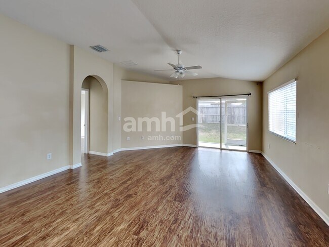 Photo - 505 Lindsay Anne Ct