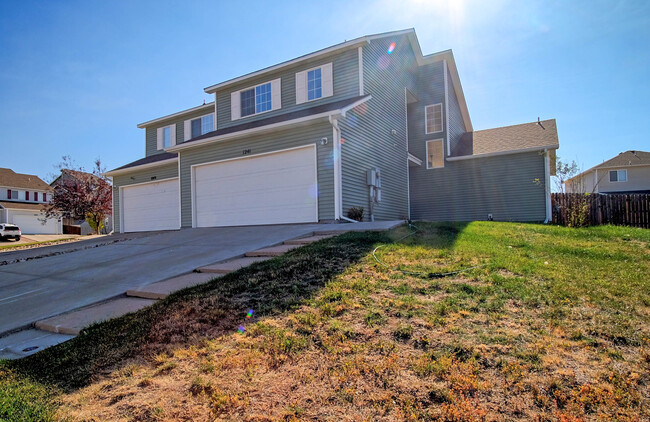 Building Photo - 1241 Saker Ct