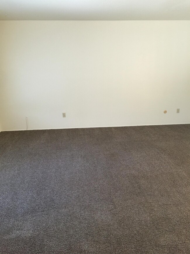 4321 Auburn Ct