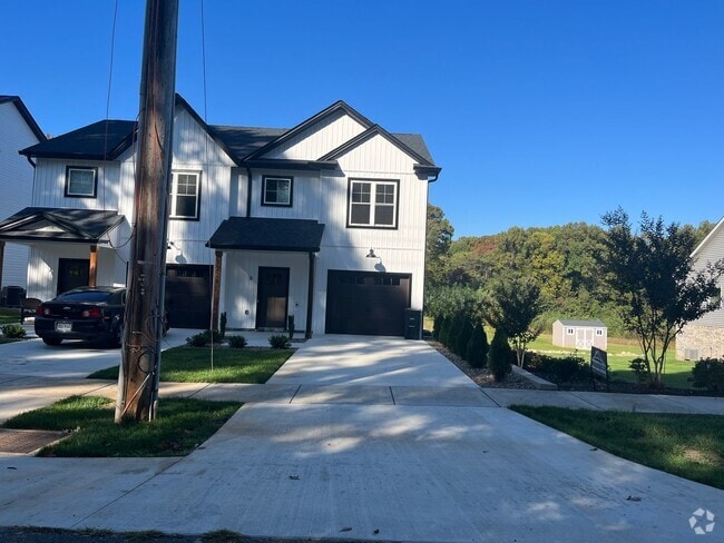 Building Photo - 1221 Lockewood Dr Unit B Rental