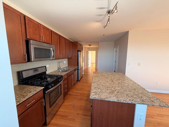 Photo - 1337 W Fargo Ave Unit 1006