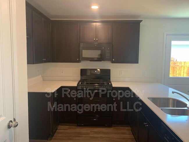 Photo - 4323 Johnstown Ln.