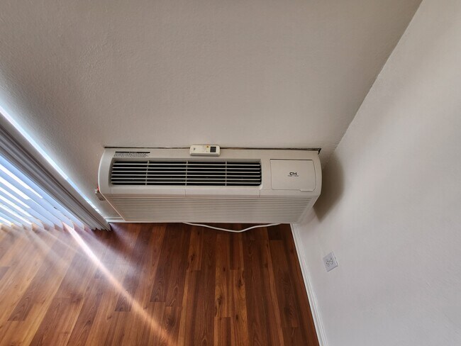 Photo - Dearborn Villa