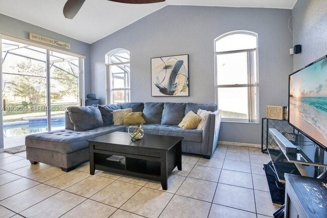 Photo - 321 Corvina Dr