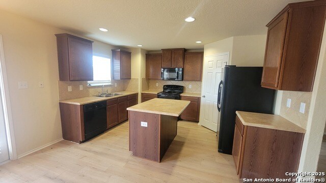 Photo - 5411 Duke Field