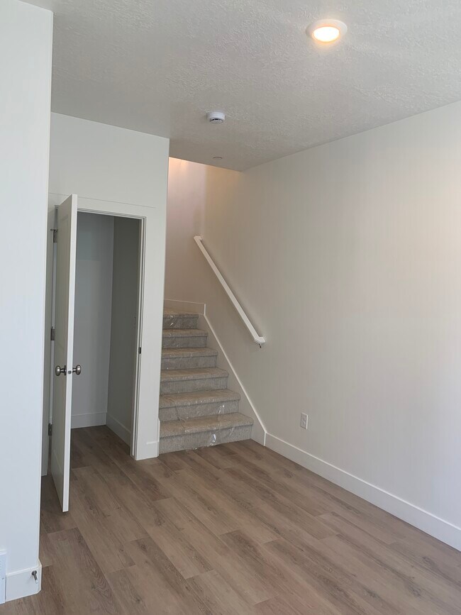 604 Sego Wy Townhome Townhome Rental in Farmington UT