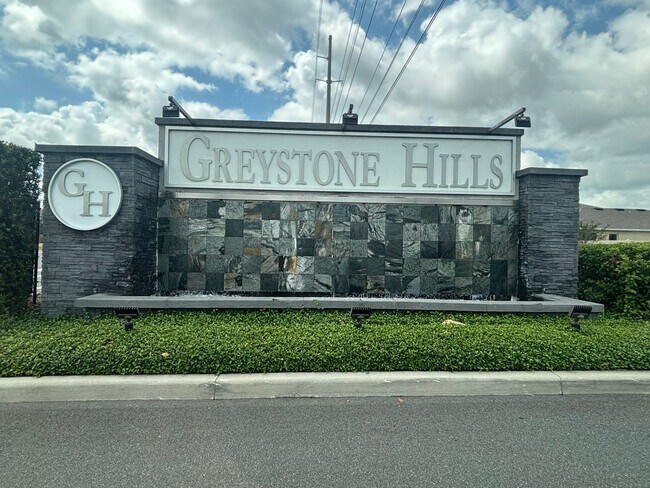 Photo - Greystone Hills - 3/2/2 ***Won't Last*** House