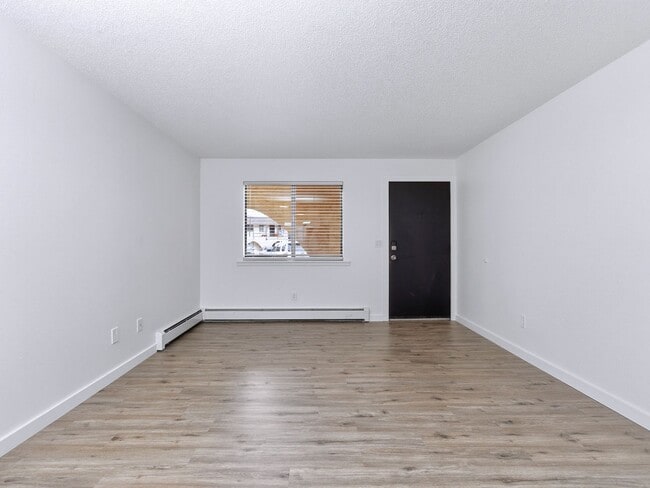 Photo - Modern 2 Bed, 1 Bath apartment, close to shopping. Unit 7