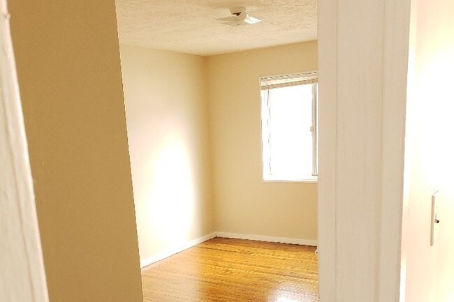 Photo - Quebec Terrace Apartments