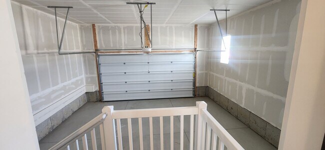 Photo - 1596 E 6785 N