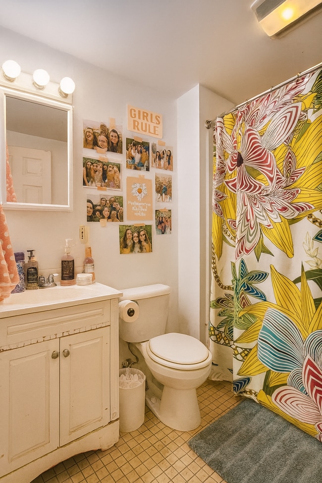 Building Photo - 62 Egmont St Unit 1B