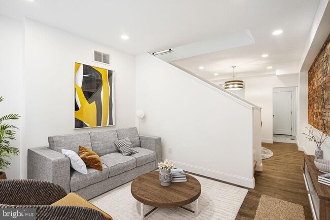 Photo - 1219 Montrose St Townhome