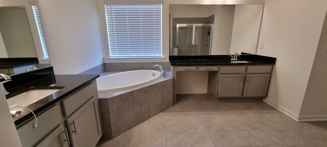 Photo - 4630 Falls River Dr