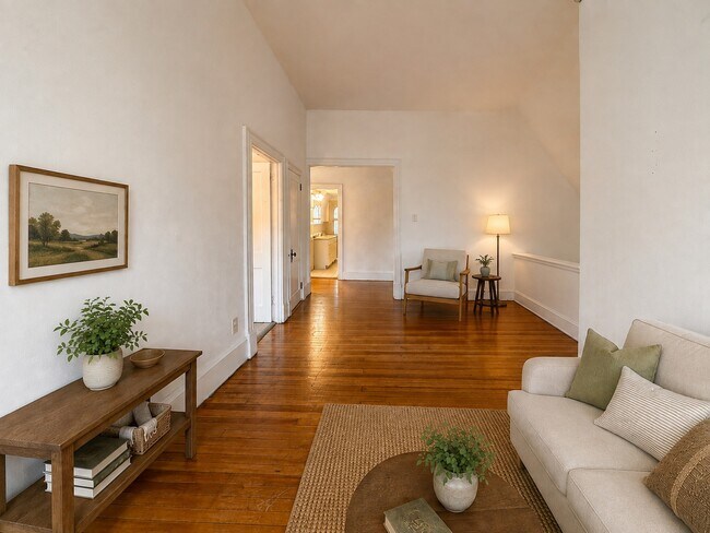 Photo - 5601 Wilkins Ave Unit 3