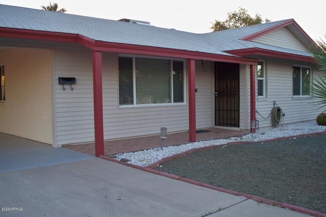 Photo - 10772 W Crosby Dr