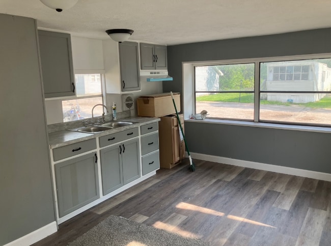 Photo - 3625 S Douglas Ave