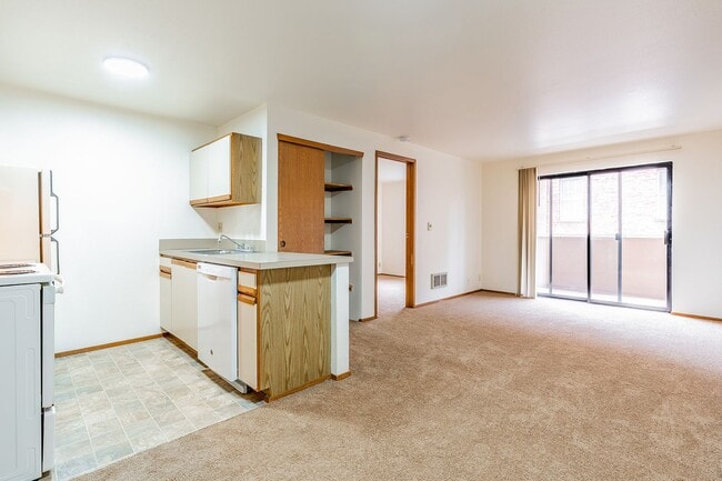 Photo - Park Royal Apartments