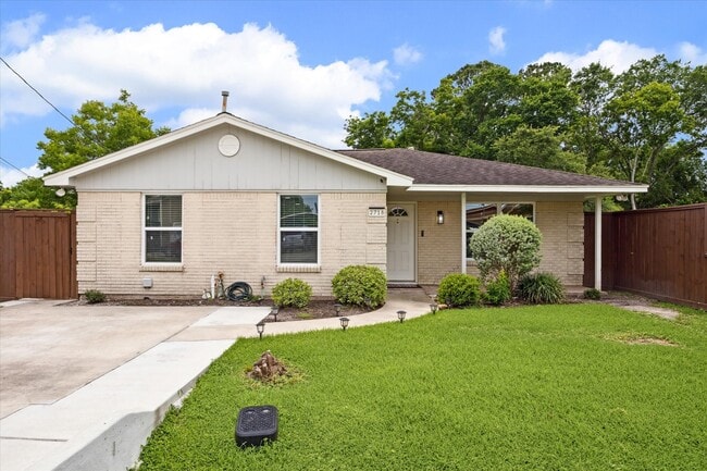 Building Photo - 2718 H Ave Rental