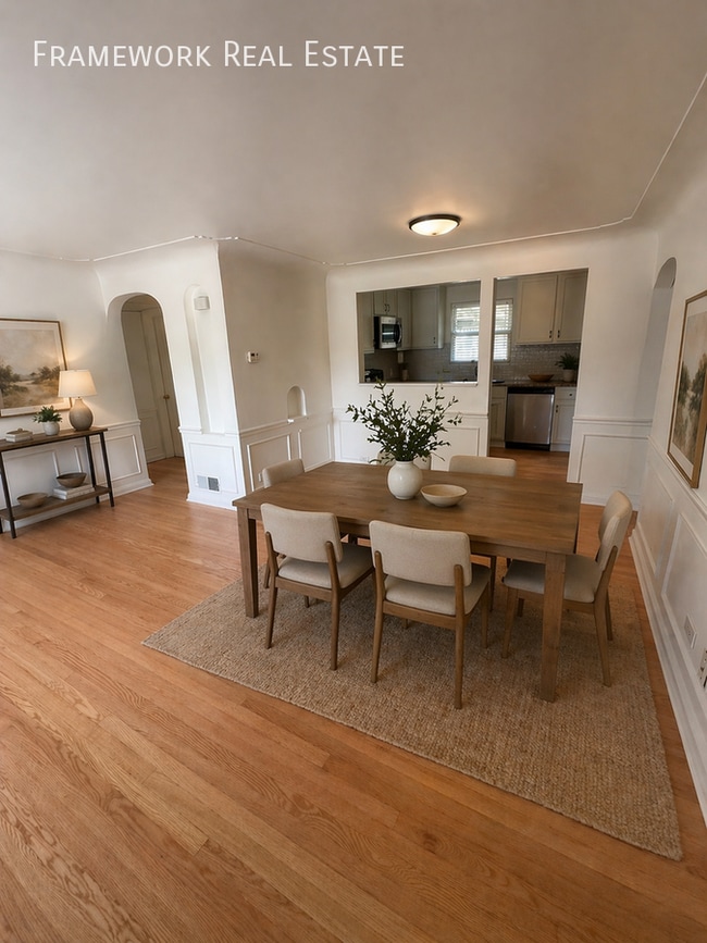 Photo - 2120 Irving St