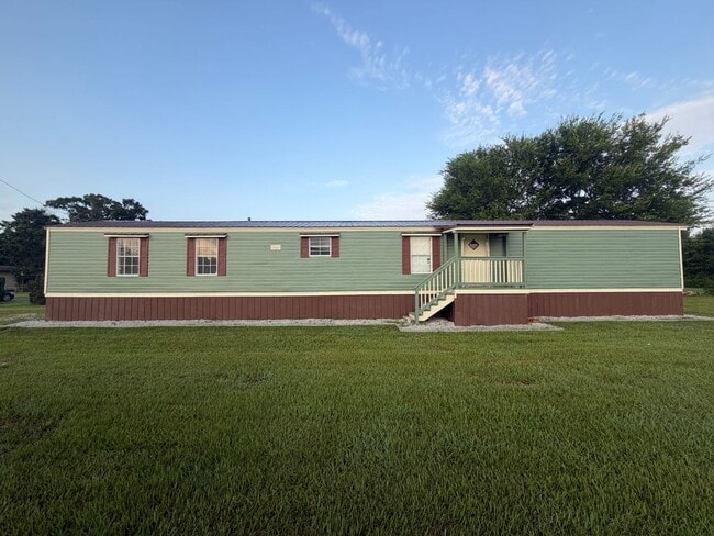 Building Photo - 1188 Chess Broussard