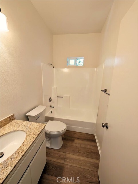 Photo - 17330 Chatsworth St Apartamento Unidad 10
